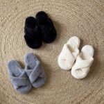 Crisscross strap slipper