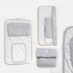 Foldable changing mat