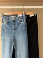 High waist flare cut jeans - Image 2
