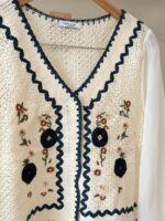 Embroidered crochet top with chiffon sleeves - Image 3