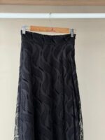Black mesh overlay geometric print skirt with side slit - Image 2