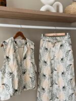 Embroidered leaf print linen trousers - Image 3