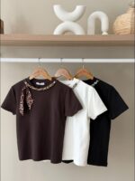 Chain detail graphic scarf t-shirt