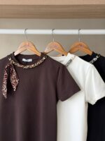 Chain detail graphic scarf t-shirt - Image 2