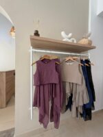 Crinkle textured sleevless crop top - Image 4