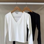Essential v-neck long sleeve cotton top