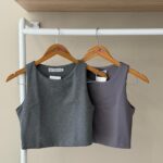 Essential sleeveless scoop neck croptop