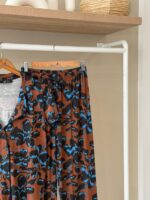 Abstract floral buttom down brown pajama - Image 2