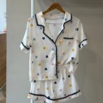 Scallop trim heart print white pajama