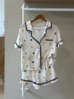 Scallop trim heart print white pajama