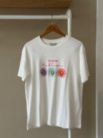Time to bloom daisy graphic white t-shirt