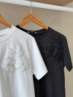 3D floral applique embellished t-shirt - Image 2