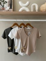 Metallic accent fitted v-neck top