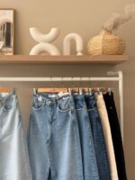 High waist wide leg jeans - Image 2