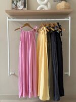 Shoulder tie halter maxi dress