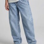 Loose Fit Light Blue Jeans
