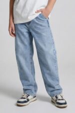 Loose Fit Light Blue Jeans