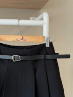 Belted pleated A-line black skort - Image 2