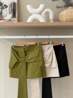 Oversized bow detail mini skirt - Image 2