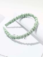 Ruched scrunchie headband - Image 3