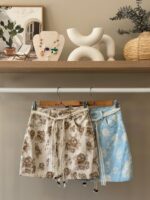 Vintage floral print denim skirt