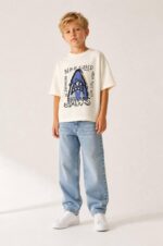 beach closed print t-shirt