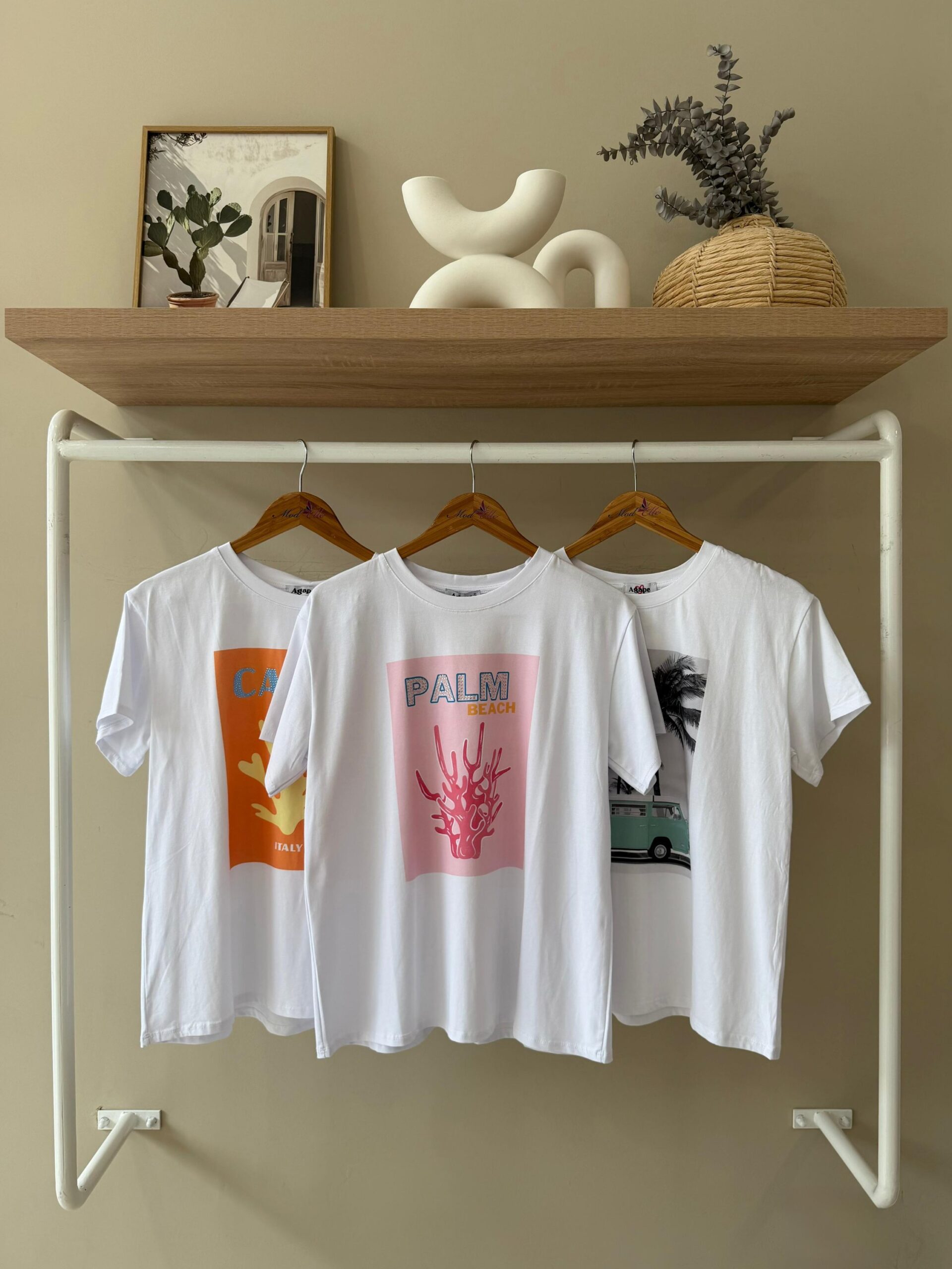 2026/07/1000686211-scaled.jpg Summer resort graphic t-shirt - Image 1
