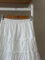 Tiered eyelet white mini skirt - Image 2